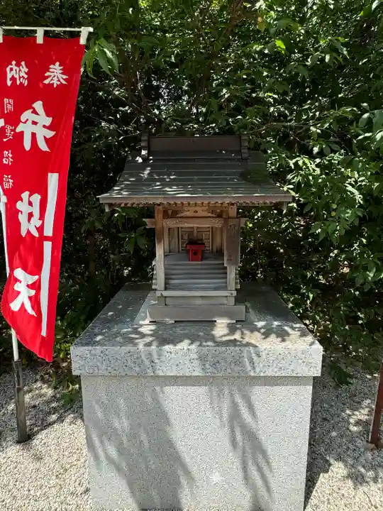 諏訪神社の末社・摂社
