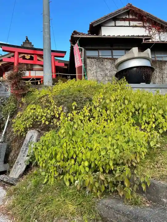 足助山稲荷大明神のその他建物