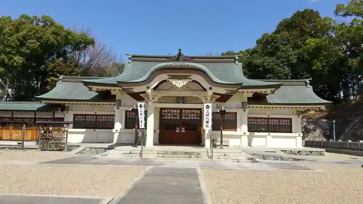 三好八幡社の本殿・本堂