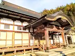 法圓寺の本殿