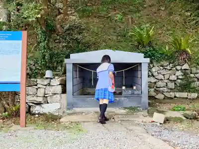 白鳥神社の手水舎