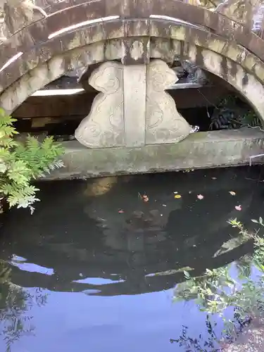 若宮神明社の庭園