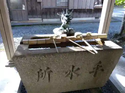 阿志都彌神社・行過天満宮の手水舎