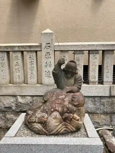 柳原蛭子神社の像