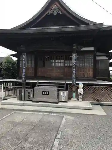 宝寿寺の本殿