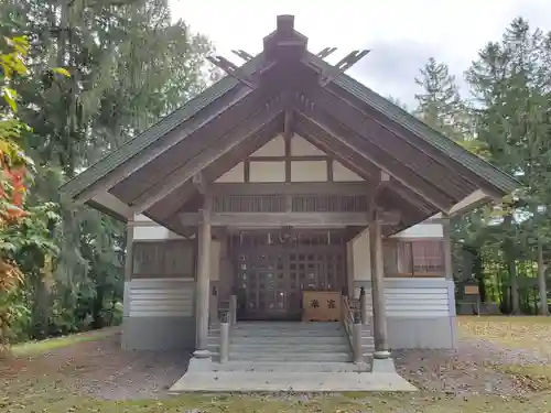 京極八幡神社の本殿