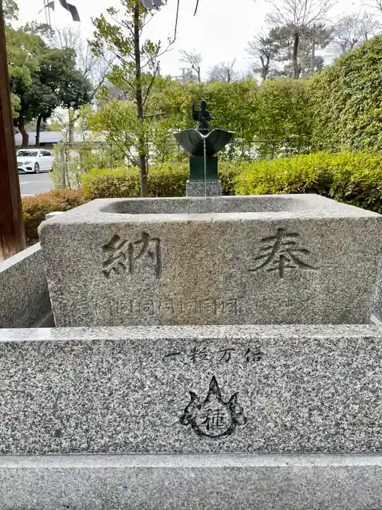 種貸社(住吉大社末社)の手水舎