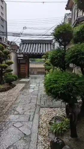 法界寺の山門