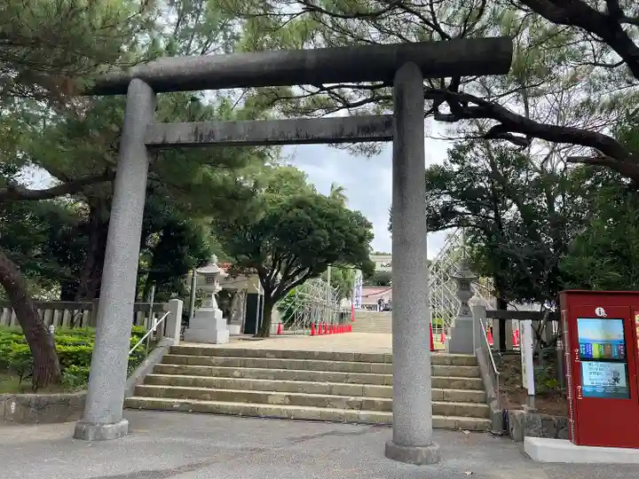 沖縄県護国神社(沖縄県)