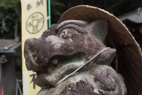 聖神社の狛犬