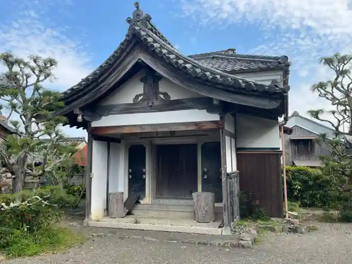 明性寺の{uncategorized: "未分類", other: "その他", undefined: "問題あり", building: "その他建物", grave: "お墓", sacred_gate: "鳥居", guardian: "狛犬", statue: "像", buddha: "仏像", history: "歴史", nature: "自然", garden: "庭園", animal: "動物", pagoda: "塔", temizu: "手水舎", mountain_gate: "山門・神門", sanctuary: "本殿・本堂", subordinate: "末社・摂社", art: "芸術", scenery: "景色", jizo: "地蔵", ema: "絵馬", goshuin: "御朱印", omikuji: "おみくじ", items: "授与品その他", amulet: "お守り", goshuincho: "御朱印帳", eats: "食事", festival: "お祭り", votive_dance: "神楽", shichigosan: "七五三参", wedding: "結婚式", experience: "体験その他", initially: "初詣", around: "周辺", anti_infection: "感染症対策"}