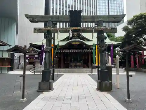 虎ノ門金刀比羅宮の{uncategorized: "未分類", other: "その他", undefined: "問題あり", building: "その他建物", grave: "お墓", sacred_gate: "鳥居", guardian: "狛犬", statue: "像", buddha: "仏像", history: "歴史", nature: "自然", garden: "庭園", animal: "動物", pagoda: "塔", temizu: "手水舎", mountain_gate: "山門・神門", sanctuary: "本殿・本堂", subordinate: "末社・摂社", art: "芸術", scenery: "景色", jizo: "地蔵", ema: "絵馬", goshuin: "御朱印", omikuji: "おみくじ", items: "授与品その他", amulet: "お守り", goshuincho: "御朱印帳", eats: "食事", festival: "お祭り", votive_dance: "神楽", shichigosan: "七五三参", wedding: "結婚式", experience: "体験その他", initially: "初詣", around: "周辺", anti_infection: "感染症対策"}