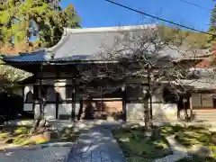 吸湖山　青岸寺の本殿