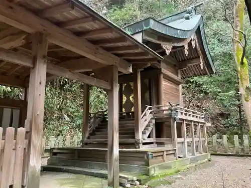 金崎宮の末社・摂社