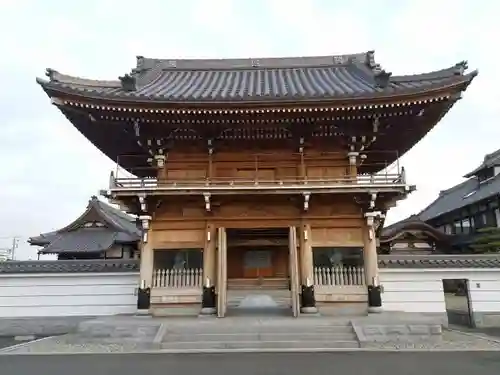 玄猷寺の山門