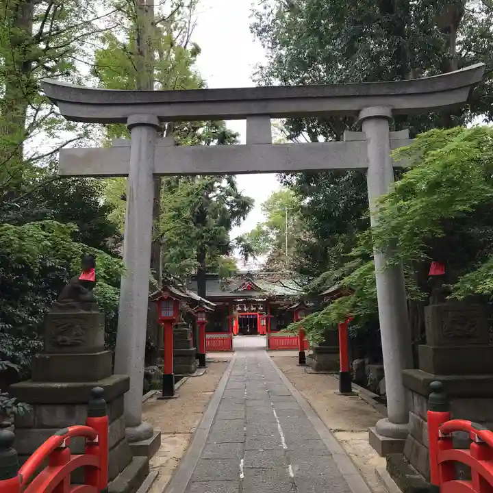 馬橋稲荷神社の鳥居