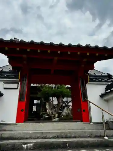 宝泉寺の山門・神門
