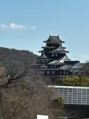 岡山神社の{uncategorized: "未分類", other: "その他", undefined: "問題あり", building: "その他建物", grave: "お墓", sacred_gate: "鳥居", guardian: "狛犬", statue: "像", buddha: "仏像", history: "歴史", nature: "自然", garden: "庭園", animal: "動物", pagoda: "塔", temizu: "手水舎", mountain_gate: "山門・神門", sanctuary: "本殿・本堂", subordinate: "末社・摂社", art: "芸術", scenery: "景色", jizo: "地蔵", ema: "絵馬", goshuin: "御朱印", omikuji: "おみくじ", items: "授与品その他", amulet: "お守り", goshuincho: "御朱印帳", eats: "食事", festival: "お祭り", votive_dance: "神楽", shichigosan: "七五三参", wedding: "結婚式", experience: "体験その他", initially: "初詣", around: "周辺", anti_infection: "感染症対策"}