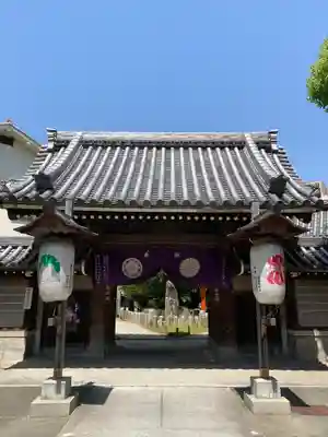 了徳院の山門・神門