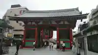 浅草寺の山門・神門