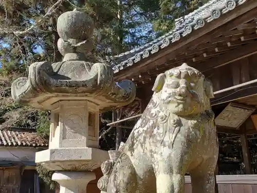 八幡神社の狛犬