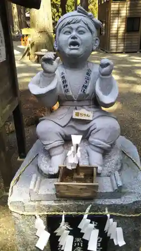 熊野神社の像