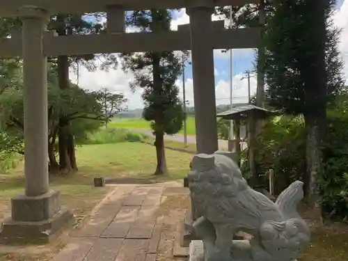 稲荷神社の狛犬