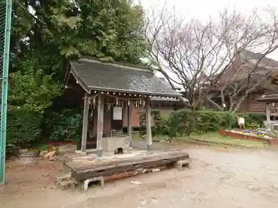 犬尾神社の手水舎