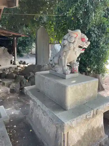 白髭神社の{uncategorized: "未分類", other: "その他", undefined: "問題あり", building: "その他建物", grave: "お墓", sacred_gate: "鳥居", guardian: "狛犬", statue: "像", buddha: "仏像", history: "歴史", nature: "自然", garden: "庭園", animal: "動物", pagoda: "塔", temizu: "手水舎", mountain_gate: "山門・神門", sanctuary: "本殿・本堂", subordinate: "末社・摂社", art: "芸術", scenery: "景色", jizo: "地蔵", ema: "絵馬", goshuin: "御朱印", omikuji: "おみくじ", items: "授与品その他", amulet: "お守り", goshuincho: "御朱印帳", eats: "食事", festival: "お祭り", votive_dance: "神楽", shichigosan: "七五三参", wedding: "結婚式", experience: "体験その他", initially: "初詣", around: "周辺", anti_infection: "感染症対策"}