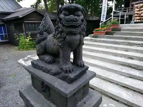 札幌諏訪神社の狛犬