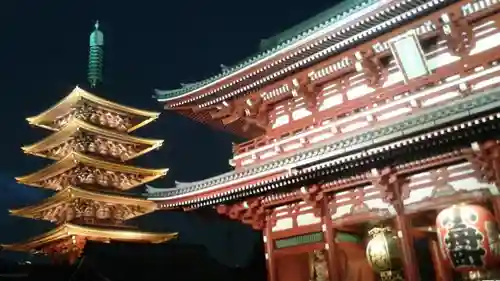 浅草寺の塔