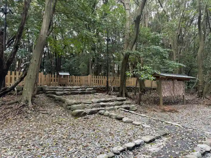 宗像大社の{uncategorized: "未分類", other: "その他", undefined: "問題あり", building: "その他建物", grave: "お墓", sacred_gate: "鳥居", guardian: "狛犬", statue: "像", buddha: "仏像", history: "歴史", nature: "自然", garden: "庭園", animal: "動物", pagoda: "塔", temizu: "手水舎", mountain_gate: "山門・神門", sanctuary: "本殿・本堂", subordinate: "末社・摂社", art: "芸術", scenery: "景色", jizo: "地蔵", ema: "絵馬", goshuin: "御朱印", omikuji: "おみくじ", items: "授与品その他", amulet: "お守り", goshuincho: "御朱印帳", eats: "食事", festival: "お祭り", votive_dance: "神楽", shichigosan: "七五三参", wedding: "結婚式", experience: "体験その他", initially: "初詣", around: "周辺", anti_infection: "感染症対策"}
