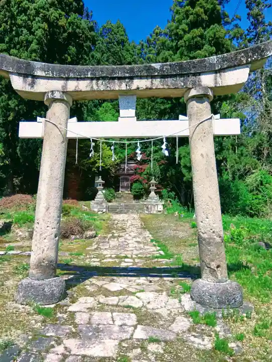 成島八幡神社(山形県)