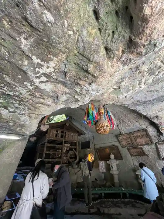 銭洗弁財天宇賀福神社(神奈川県)