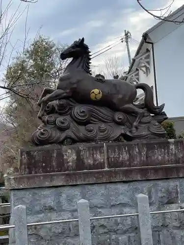 針綱神社の狛犬