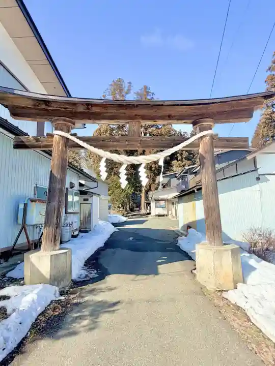 八坂神社の{uncategorized: "未分類", other: "その他", undefined: "問題あり", building: "その他建物", grave: "お墓", sacred_gate: "鳥居", guardian: "狛犬", statue: "像", buddha: "仏像", history: "歴史", nature: "自然", garden: "庭園", animal: "動物", pagoda: "塔", temizu: "手水舎", mountain_gate: "山門・神門", sanctuary: "本殿・本堂", subordinate: "末社・摂社", art: "芸術", scenery: "景色", jizo: "地蔵", ema: "絵馬", goshuin: "御朱印", omikuji: "おみくじ", items: "授与品その他", amulet: "お守り", goshuincho: "御朱印帳", eats: "食事", festival: "お祭り", votive_dance: "神楽", shichigosan: "七五三参", wedding: "結婚式", experience: "体験その他", initially: "初詣", around: "周辺", anti_infection: "感染症対策"}