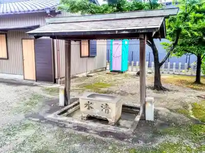 稲荷社（南柴田稲荷社）の手水舎