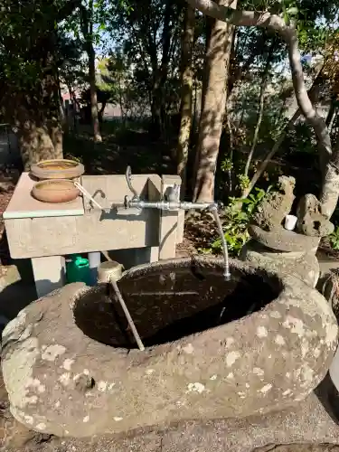 龍神社の{uncategorized: "未分類", other: "その他", undefined: "問題あり", building: "その他建物", grave: "お墓", sacred_gate: "鳥居", guardian: "狛犬", statue: "像", buddha: "仏像", history: "歴史", nature: "自然", garden: "庭園", animal: "動物", pagoda: "塔", temizu: "手水舎", mountain_gate: "山門・神門", sanctuary: "本殿・本堂", subordinate: "末社・摂社", art: "芸術", scenery: "景色", jizo: "地蔵", ema: "絵馬", goshuin: "御朱印", omikuji: "おみくじ", items: "授与品その他", amulet: "お守り", goshuincho: "御朱印帳", eats: "食事", festival: "お祭り", votive_dance: "神楽", shichigosan: "七五三参", wedding: "結婚式", experience: "体験その他", initially: "初詣", around: "周辺", anti_infection: "感染症対策"}
