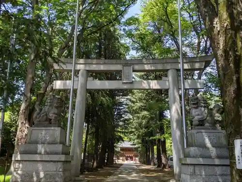 諏訪神社の鳥居