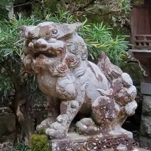 早尾神社の狛犬