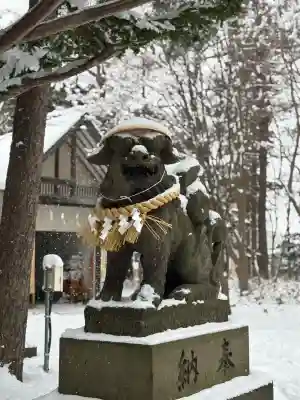 北広島市総鎮守　廣島神社の{uncategorized: "未分類", other: "その他", undefined: "問題あり", building: "その他建物", grave: "お墓", sacred_gate: "鳥居", guardian: "狛犬", statue: "像", buddha: "仏像", history: "歴史", nature: "自然", garden: "庭園", animal: "動物", pagoda: "塔", temizu: "手水舎", mountain_gate: "山門・神門", sanctuary: "本殿・本堂", subordinate: "末社・摂社", art: "芸術", scenery: "景色", jizo: "地蔵", ema: "絵馬", goshuin: "御朱印", omikuji: "おみくじ", items: "授与品その他", amulet: "お守り", goshuincho: "御朱印帳", eats: "食事", festival: "お祭り", votive_dance: "神楽", shichigosan: "七五三参", wedding: "結婚式", experience: "体験その他", initially: "初詣", around: "周辺", anti_infection: "感染症対策"}