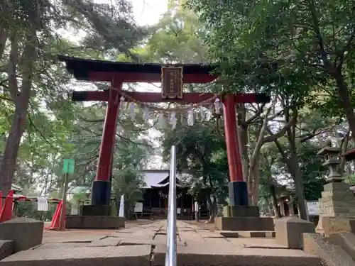 氷川女體神社の鳥居