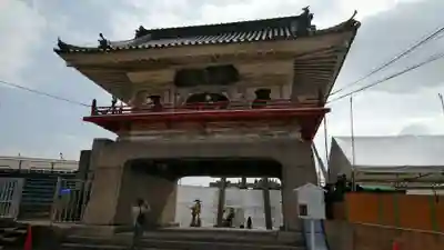 西大寺の山門・神門