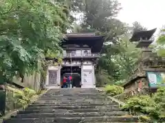 大山寺の山門