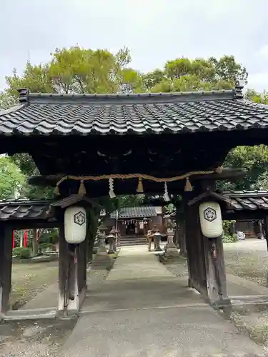 豊田白山神社の山門