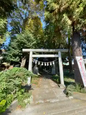 神明社の鳥居