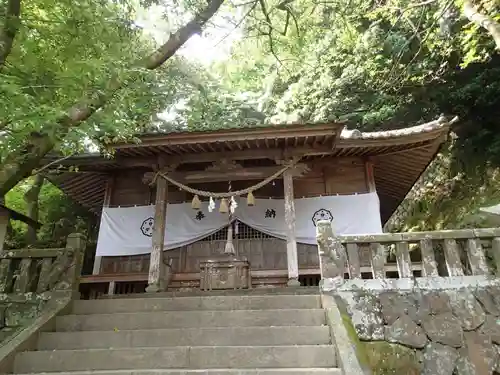 鉾島神社の本殿・本堂