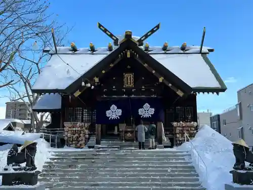 札幌諏訪神社の本殿・本堂