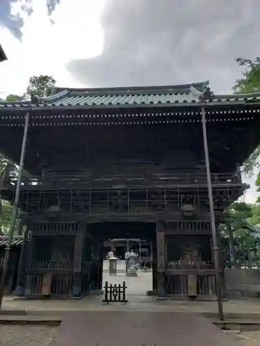 妙法寺の山門