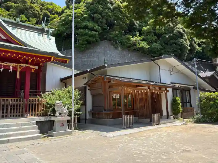 若宮八幡宮の{uncategorized: "未分類", other: "その他", undefined: "問題あり", building: "その他建物", grave: "お墓", sacred_gate: "鳥居", guardian: "狛犬", statue: "像", buddha: "仏像", history: "歴史", nature: "自然", garden: "庭園", animal: "動物", pagoda: "塔", temizu: "手水舎", mountain_gate: "山門・神門", sanctuary: "本殿・本堂", subordinate: "末社・摂社", art: "芸術", scenery: "景色", jizo: "地蔵", ema: "絵馬", goshuin: "御朱印", omikuji: "おみくじ", items: "授与品その他", amulet: "お守り", goshuincho: "御朱印帳", eats: "食事", festival: "お祭り", votive_dance: "神楽", shichigosan: "七五三参", wedding: "結婚式", experience: "体験その他", initially: "初詣", around: "周辺", anti_infection: "感染症対策"}